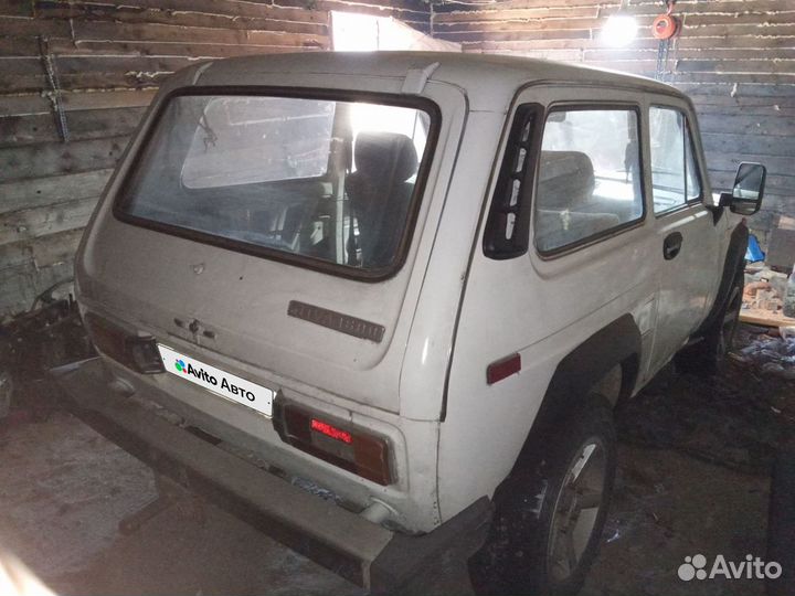 LADA 4x4 (Нива) 1.6 МТ, 1990, битый, 100 000 км