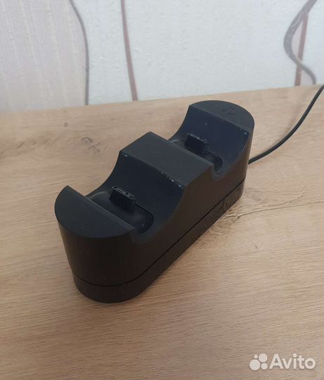 Зарядка для геймпада заглушки от пыли