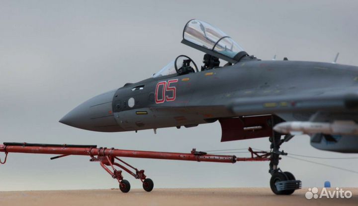 Модель самолета Су-35с