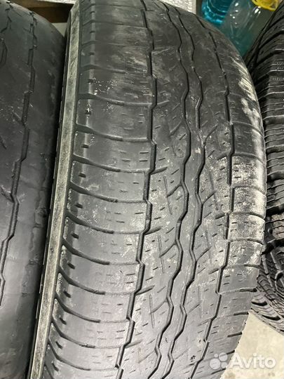 Bridgestone Dueler H/T 687 2.25/65 R17 39