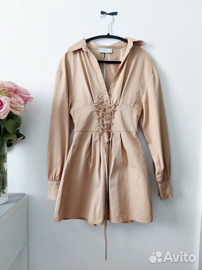 Платье bershka XS /бежевый, camel