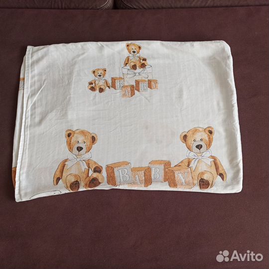 Бортики в кроватку+ пододеяльник и наволочка