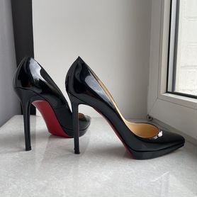 christian louboutin pigalle plato