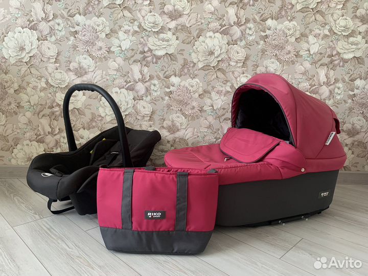 Прогулочная коляска 3 в 1 бу