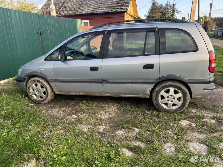 Opel Zafira 2.0 МТ, 2001, 275 000 км