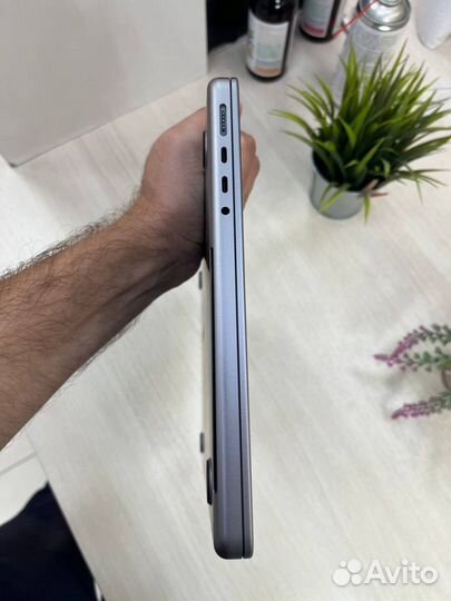 Macbook Pro 14 M1 pro 16/512gb 99 циклов