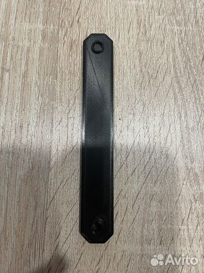 Крепление ветрового стекла bajaj