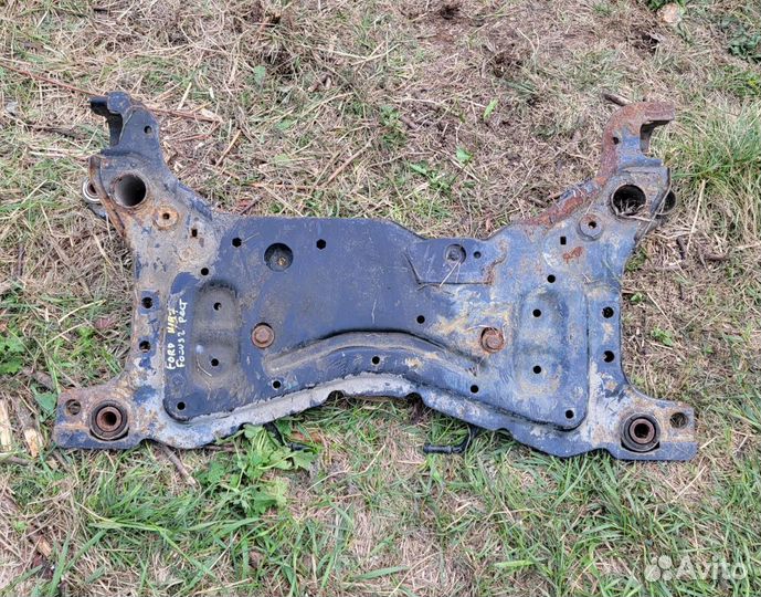 Балка подмоторная Ford Focus II 1355622