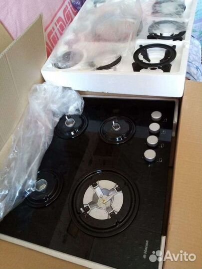 Газовая варочная поверхность Hansa bhgi61039