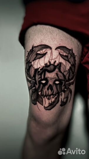 Мастер татуировки