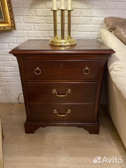 Тумбочка прикроватная бу