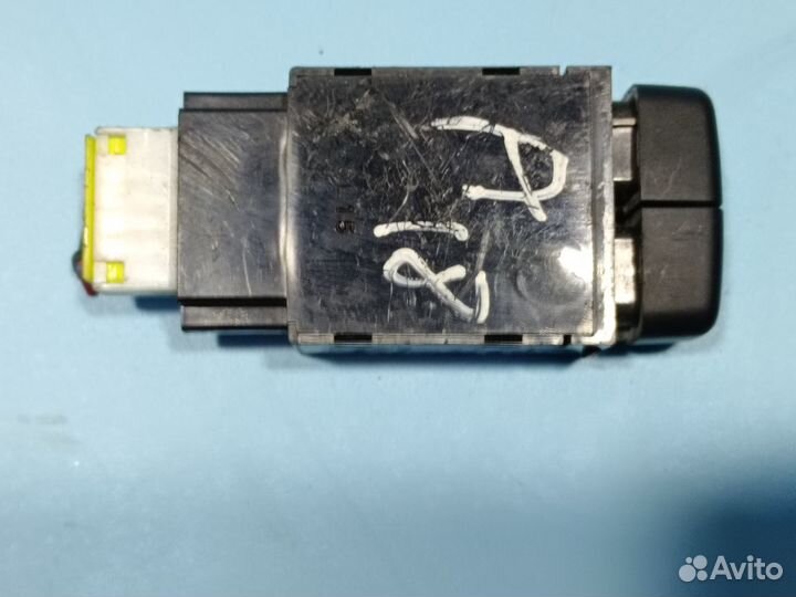 Кнопка включения птф для Mitsubishi Lancer 9