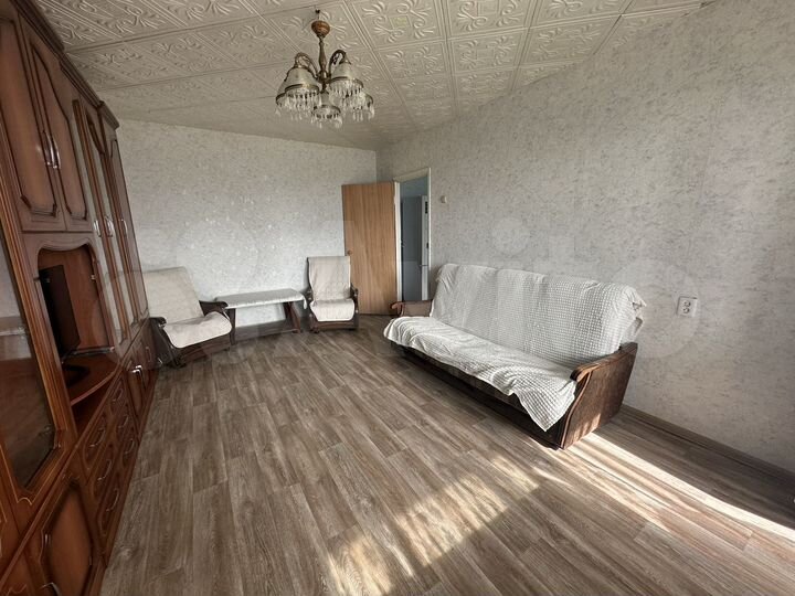 2-к. квартира, 57 м², 10/10 эт.