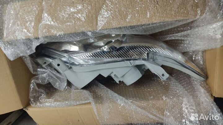 Правая фара Camry 40 рестайлинг, новая