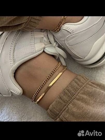 Браслет на ногу