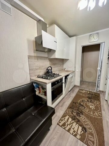 2-к. квартира, 64 м², 6/10 эт.