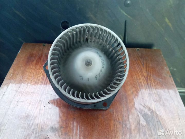 Моторчик отопителя Mazda 626 GE