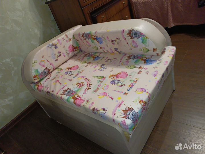 Детская кровать диван