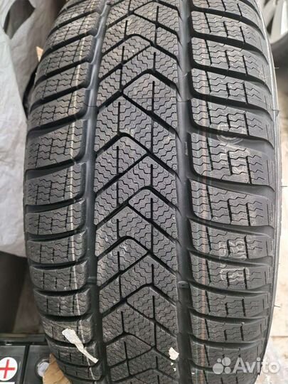 Pirelli Winter Sottozero 3 225/60 R17 99
