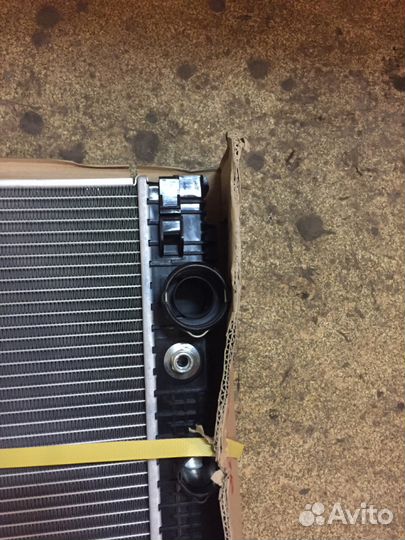 Мерседес радиатор охлаждения 204 207 212 218