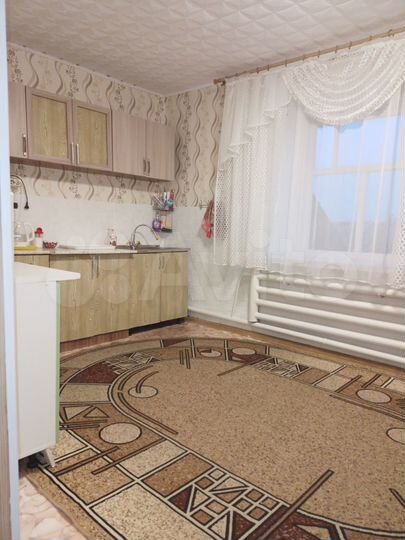 3-к. квартира, 80 м², 1/1 эт.