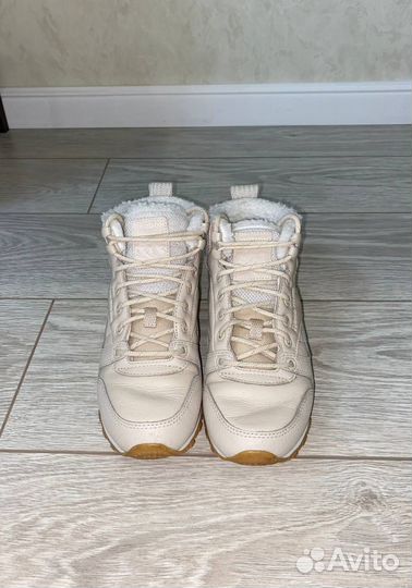 Кроссовки женские Reebok утепленные