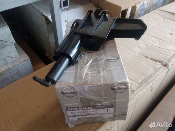 Форсунка омывателя левой фары qashqai