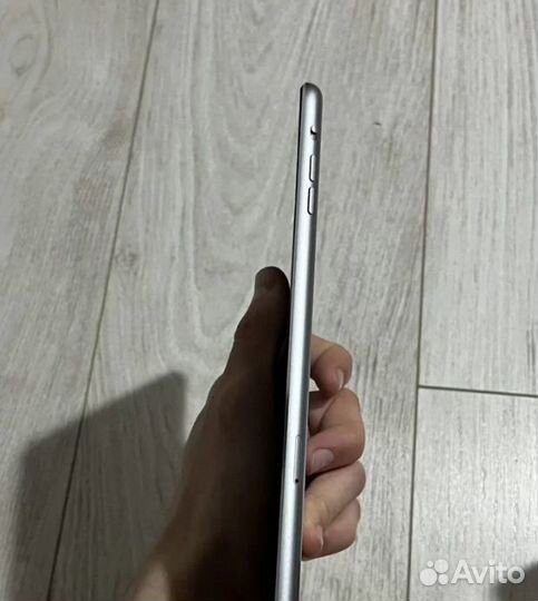 iPad mini с версией под сим карту