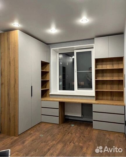 Шкаф распашной