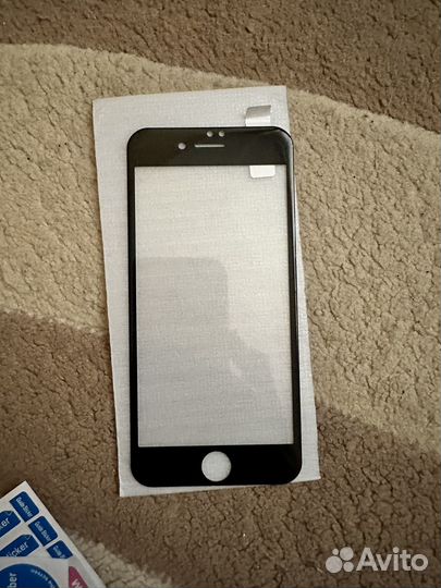 Защитное стекло на iPhone 7