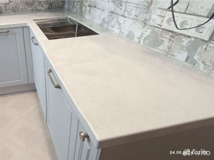 Столешница из камня Hanex Stratum 150х60