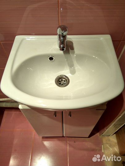 Сантехник. Услуги сантехника. Слесарь сантехник