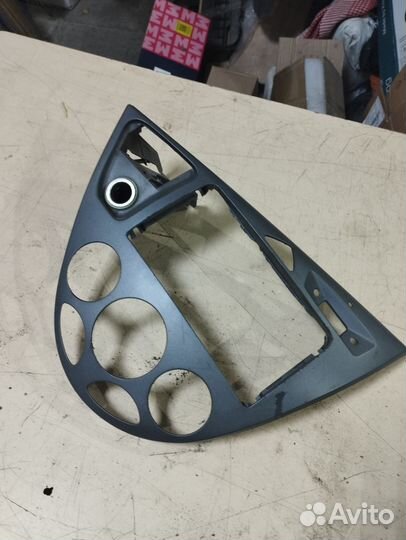 Рамка магнитолы Ford focus I фopд фoкуc 1