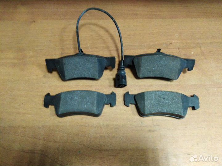 Колодки дисковые задние Volkswagen Transporter T5