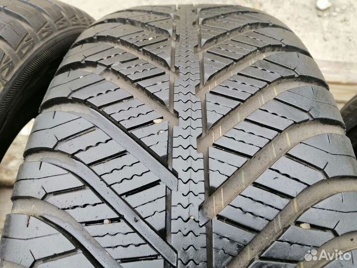 Goodyear Vector 4Seasons 225/45 R17