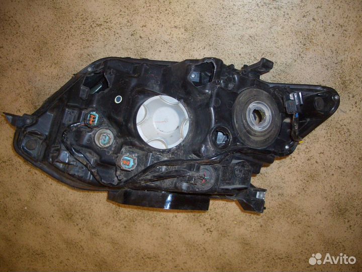 Фара правая Ниссан Х-Трейл Т32 с14-17г