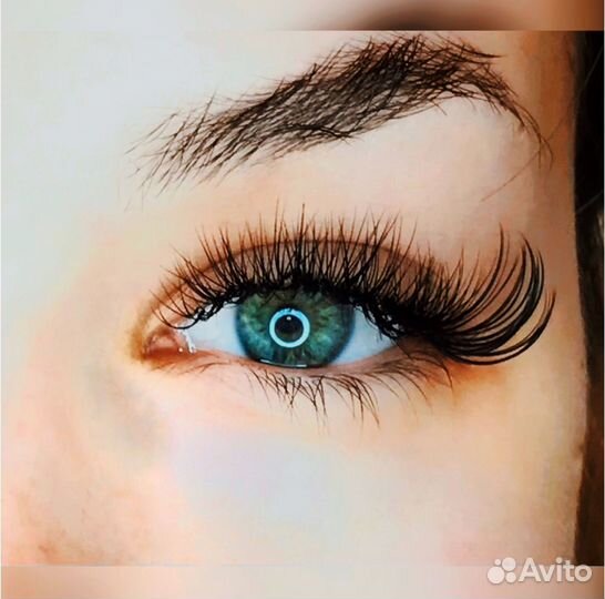 Модель к косметологу на наращивание ресниц