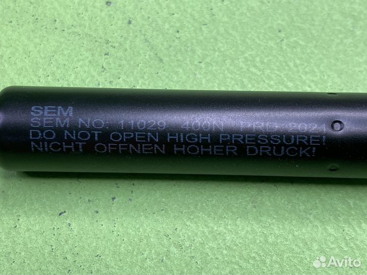 Амортизатор капота \Scania 4/P/G/R/T серия SEM11029