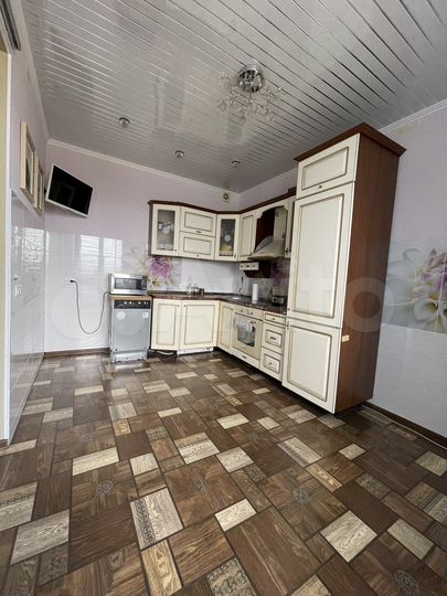 2-к. квартира, 73,4 м², 9/9 эт.