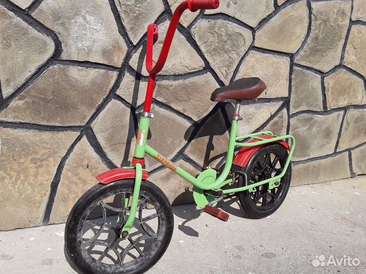 Детский велосипед на возраст 4-8 лет