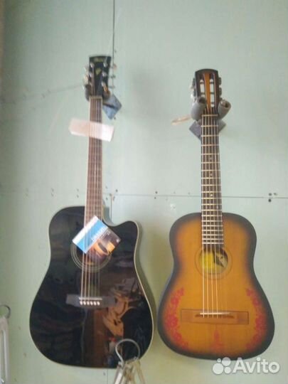 Акустическая гитара