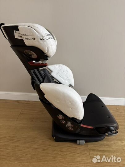 Автомобильное кресло maxi cosi