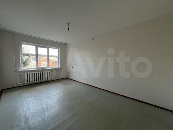 3-к. квартира, 70,1 м², 1/3 эт.