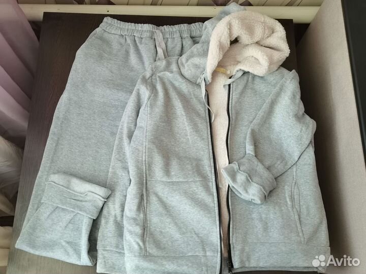 Спортивный костюм женский на флисе новый