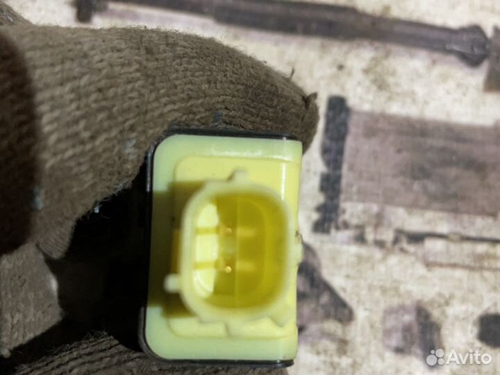 Датчик удара Toyota Land Cruiser Prado 150 2018