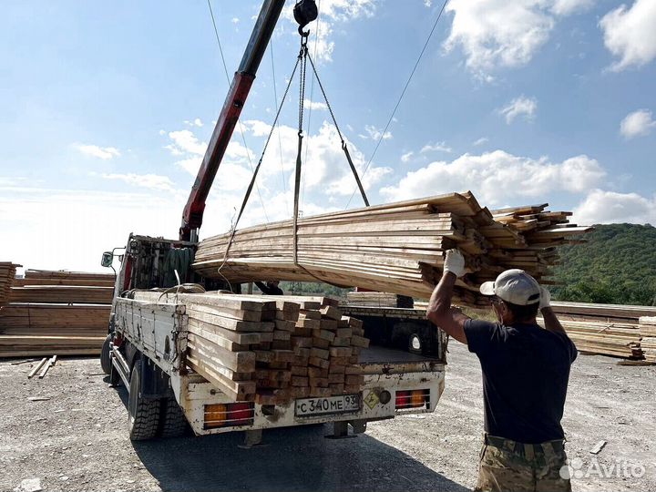 Доска обрезная 50х150х6000. Пиломатериалы