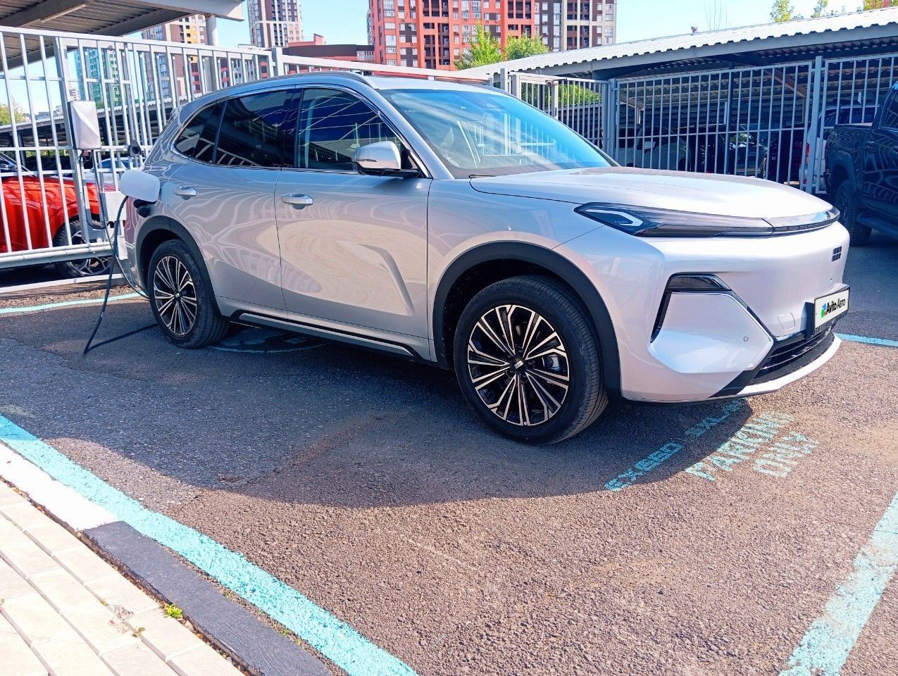 Geely EX5 Гибрид: фото владельца