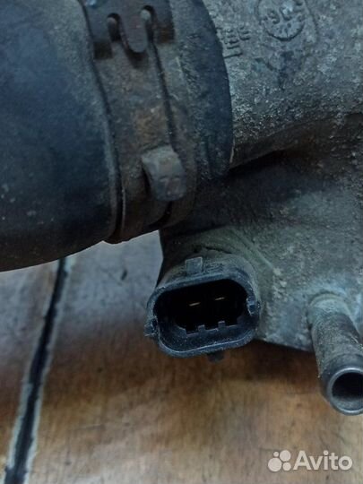 Корпус термостата Opel Astra G Z18XE 2002