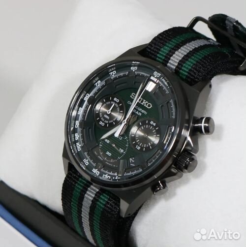 Наручные часы Seiko SSB411P1