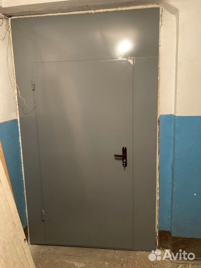 Дверь двухстворчатая металлическая